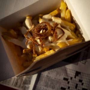 CHEESY MOUTAIN FRIES